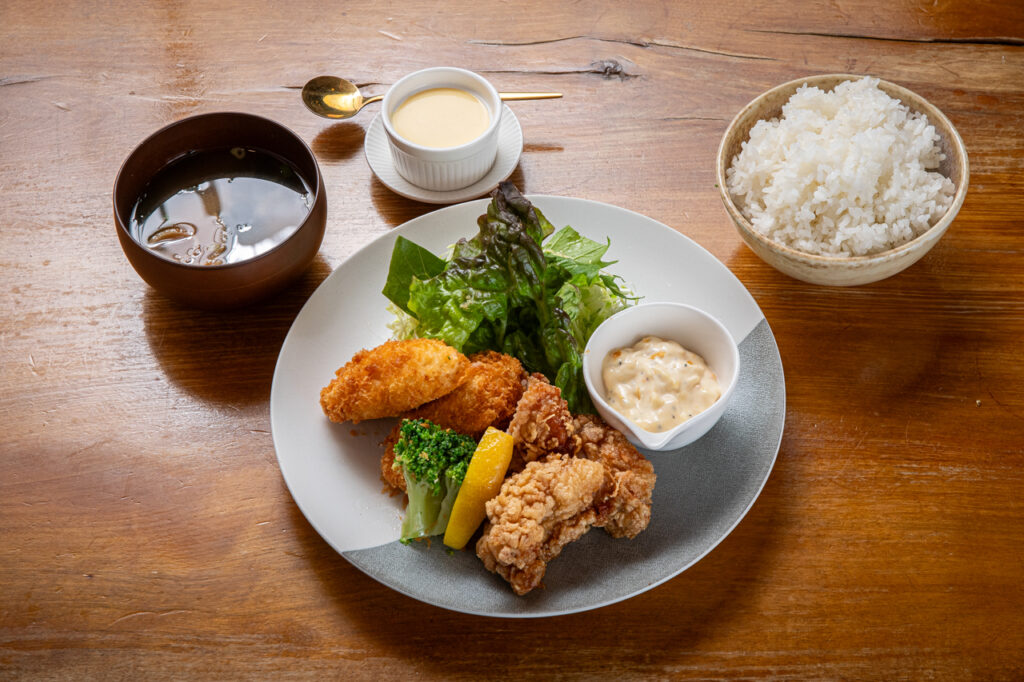 ささみカツととり唐定食