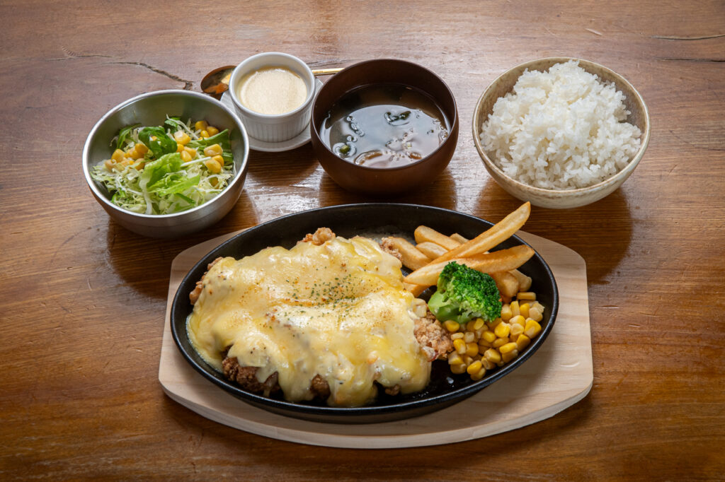 タルタルチキンチーズ焼定食